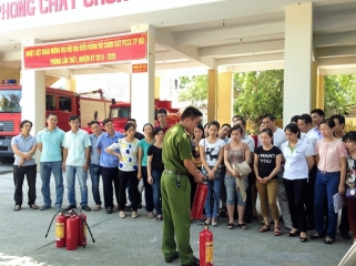 Huấn luyện nghiệp vụ cho đội PCCC cơ sở